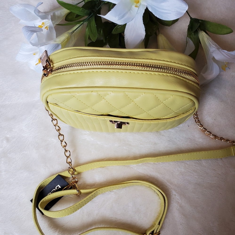 SOLD New Bebe Multi Quilt Camera Crossbody Bag - Picture 5 of 10